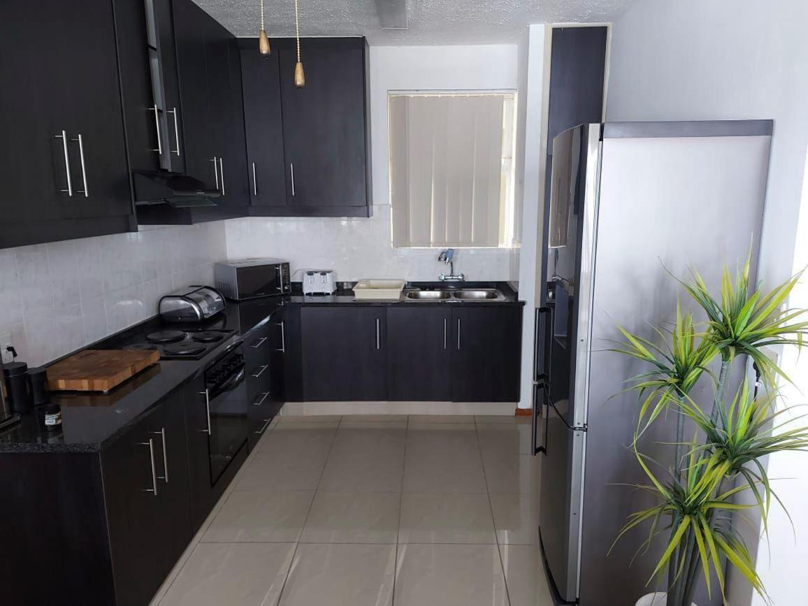 Ramsgate Beach Holiday Apartments Экстерьер фото